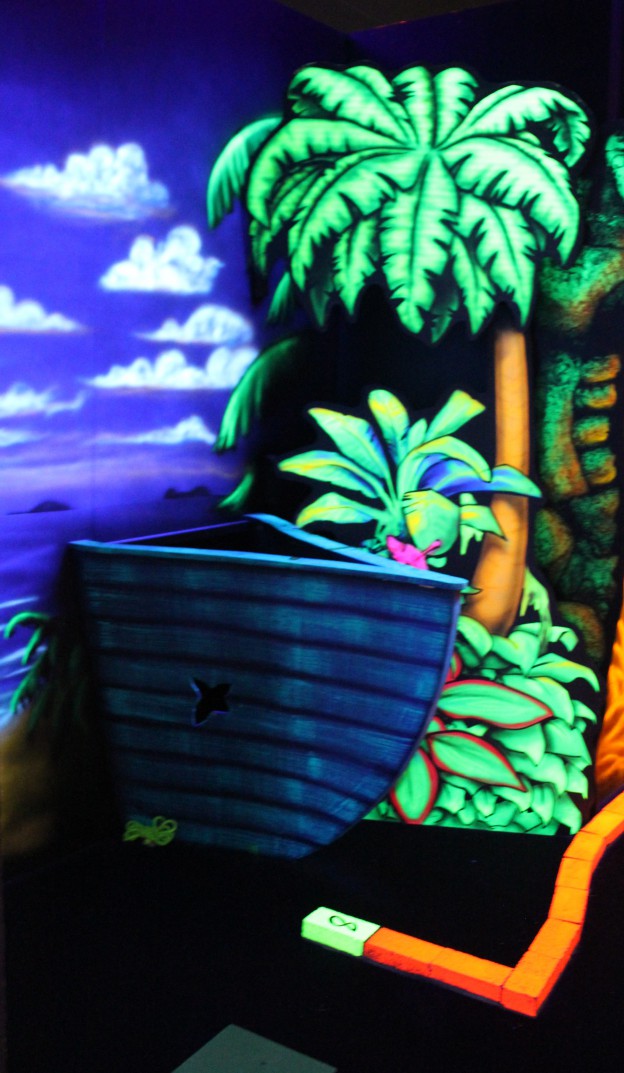 black light golf near nearm black light golf near nearm